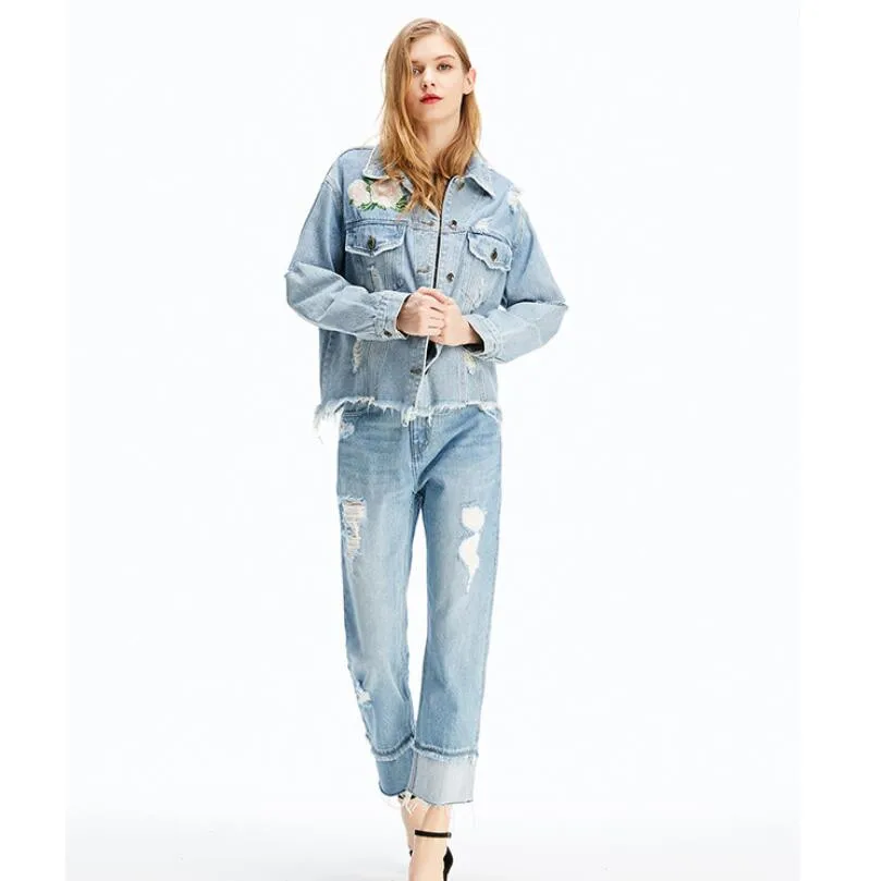 2021 Spring Flower embroidery Denim jacekt Women Hole Coat fashion long sleeve Jeans jacekts Female Outerwear p2363
2021 Spring Flower embroidery Denim jacekt Women Hole Coat fashion long sleeve Jeans jacekts Female Outerwear p2363