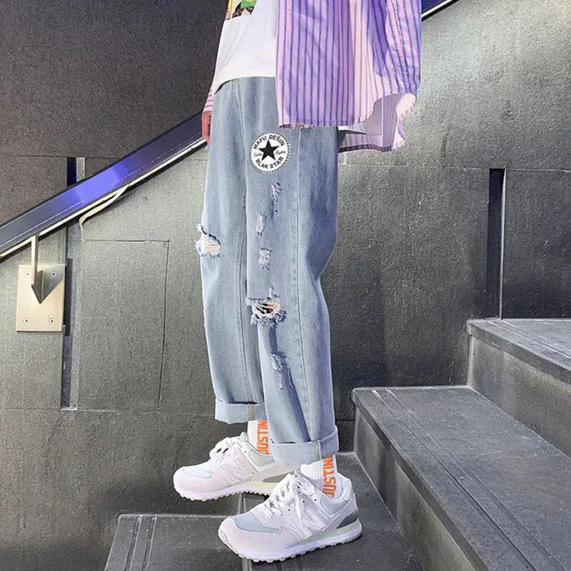 2020 summer fashion brand hole light color jeans men's straight tube loose fit men's handsome nine point pants men's Korean
2020 summer fashion brand hole light color jeans men's straight tube loose fit men's handsome nine point pants men's Korean