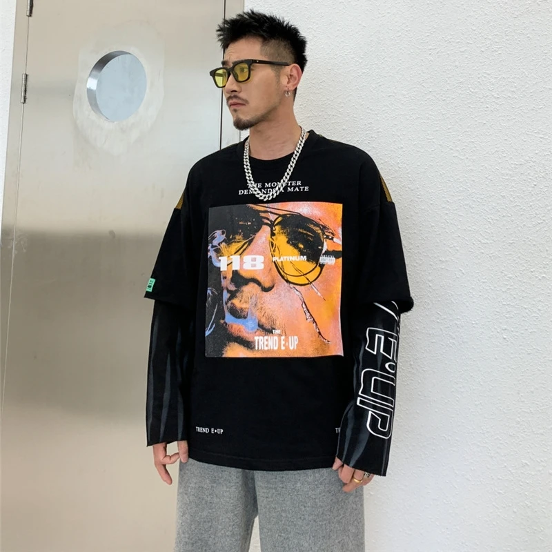 Hoodies & Sweatshirts
Hoodies & Sweatshirts