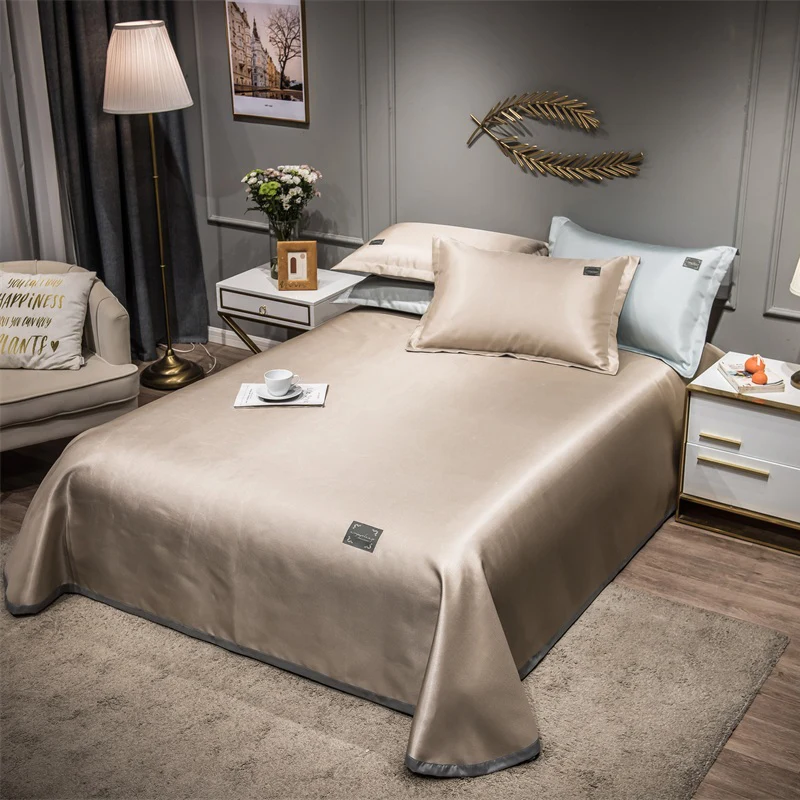 2021 Newest Products Pure Color Embroidered ice Silk Mat Bed Cover fitted sheet Pillowcases 3 pcs Luxury Bedding Coffee Gold
2021 Newest Products Pure Color Embroidered ice Silk Mat Bed Cover fitted sheet Pillowcases 3 pcs Luxury Bedding Coffee Gold