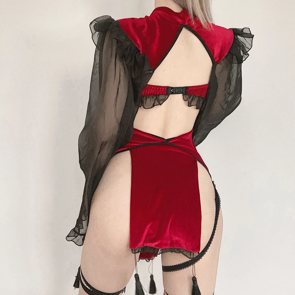 New Dark Retro Witch Sexy Hollow Silk Sleeve Cheongsam Sexy Lingerie Set Witch Tight Game Wear Bandage Performance Costume
New Dark Retro Witch Sexy Hollow Silk Sleeve Cheongsam Sexy Lingerie Set Witch Tight Game Wear Bandage Performance Costume