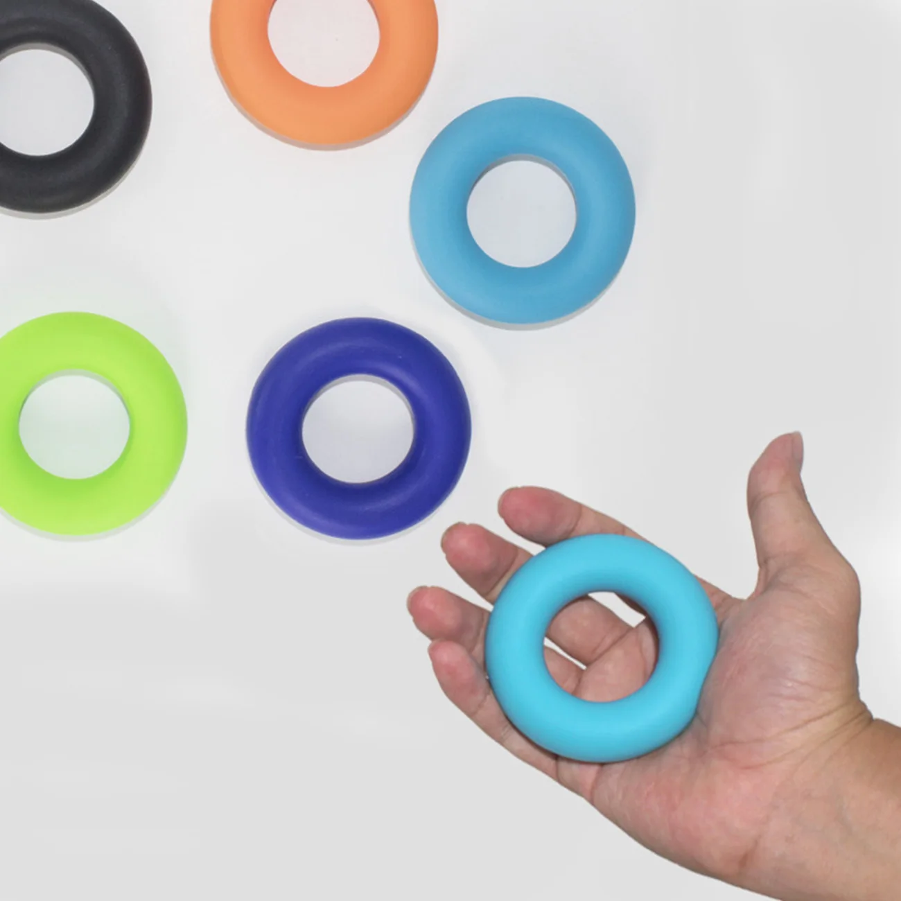 Hand Grip Finger Gripper Strength Trainer Yoga Stretcher Finger Expander Exercise Equipment Gripping Ring Training Wrist Trainer 
Hand Grip Finger Gripper Strength Trainer Yoga Stretcher Finger Expander Exercise Equipment Gripping Ring Training Wrist Trainer