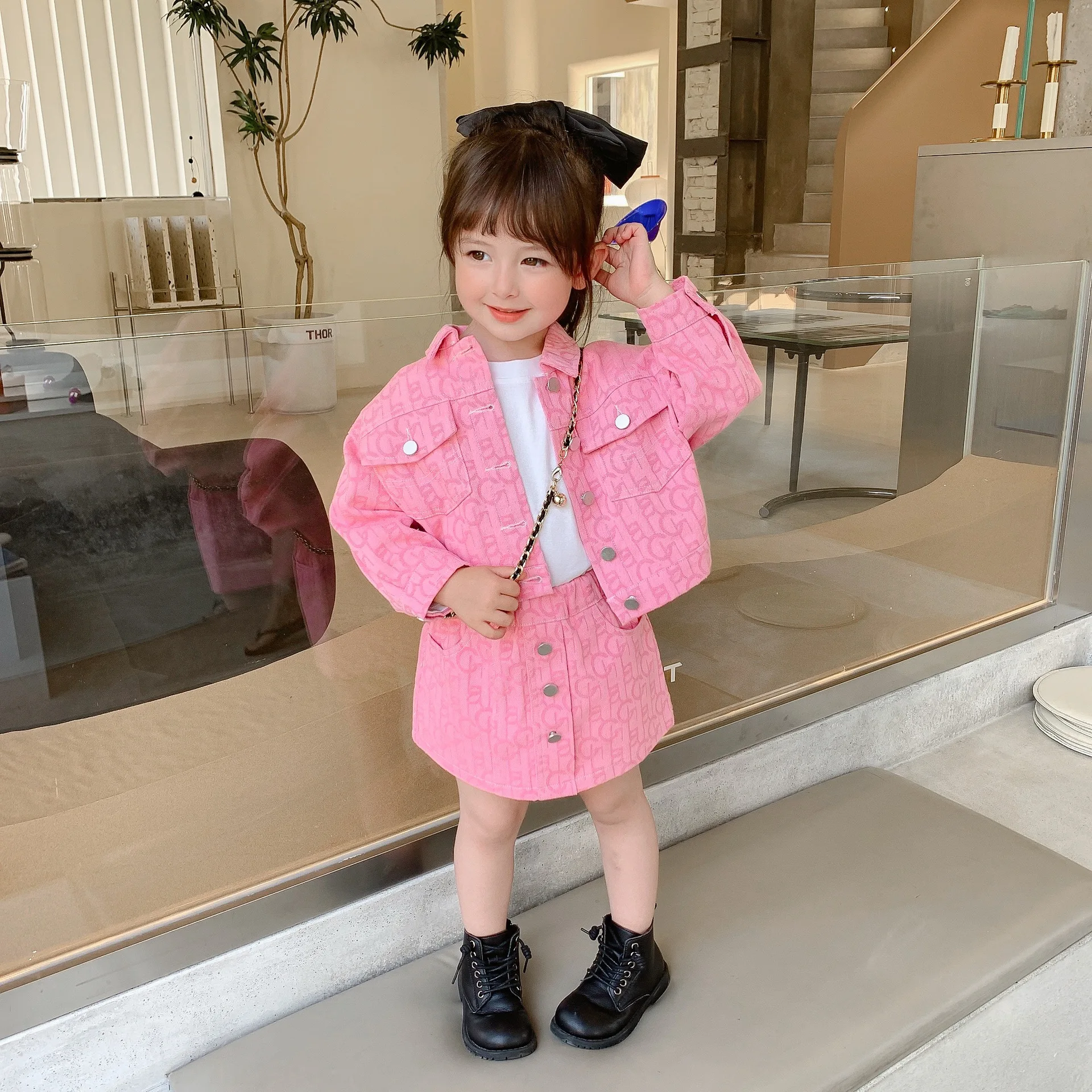 Full Set Coat anf Pant Jacquard Denim Suit Long Sleeve Children Clothes Coat Kid Scargo Pants Jacket Blouses Girls
Full Set Coat anf Pant Jacquard Denim Suit Long Sleeve Children Clothes Coat Kid Scargo Pants Jacket Blouses Girls