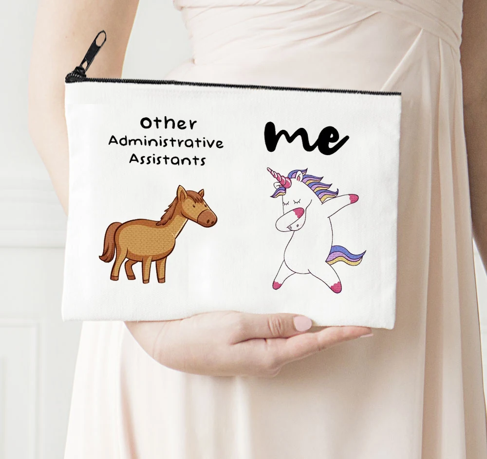 Cute Makeup Bag Flowers Horse Printed Canvas Storage Bag 2021 Funny Cosmetic Bags for Mom Gift Animal Prints Zipper Letter
Cute Makeup Bag Flowers Horse Printed Canvas Storage Bag 2021 Funny Cosmetic Bags for Mom Gift Animal Prints Zipper Letter