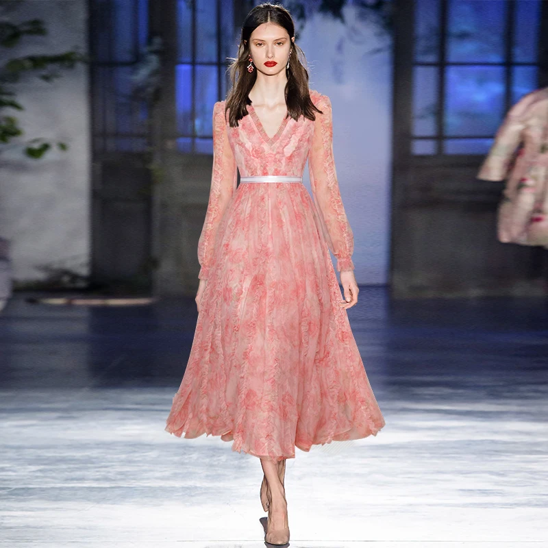 Женское длинное платье с V-образным вырезом и рукавами-фонариками
Женское длинное платье с V-образным вырезом и рукавами-фонариками