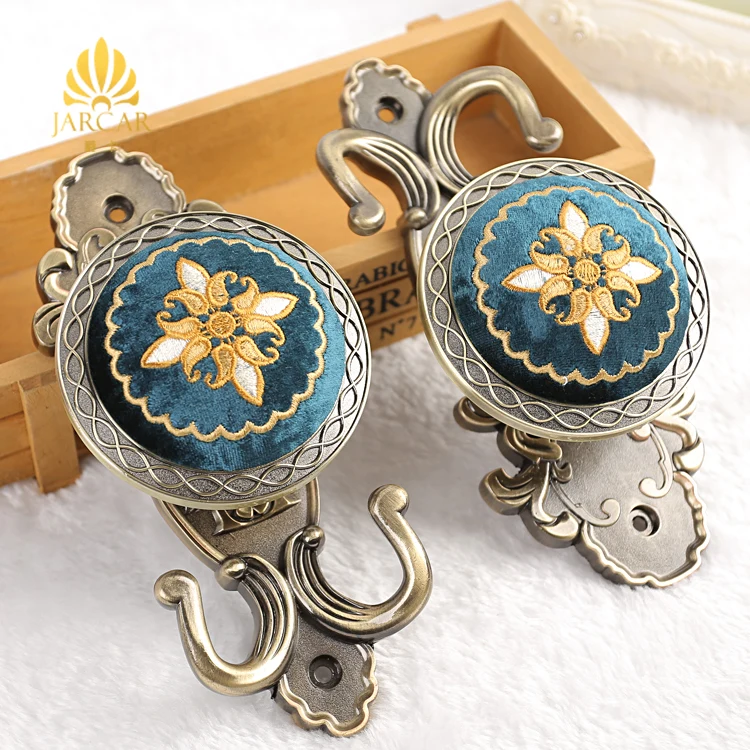 2pcs/set Curtain Tieback Holder Hooks Tie Backs Bedroom Living Curtain Decoration Accessories Holdback Wall Curtain Hooks
2pcs/set Curtain Tieback Holder Hooks Tie Backs Bedroom Living Curtain Decoration Accessories Holdback Wall Curtain Hooks