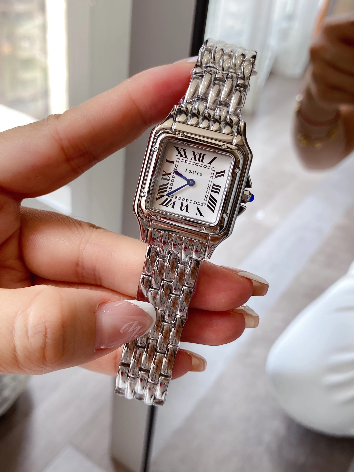 Luxury Women's Watches Stainless Steel Material Original Clasp Silver Gold Rose Quartz Watch Couple Clock Dial Diameter 27 22mm
Luxury Women's Watches Stainless Steel Material Original Clasp Silver Gold Rose Quartz Watch Couple Clock Dial Diameter 27 22mm