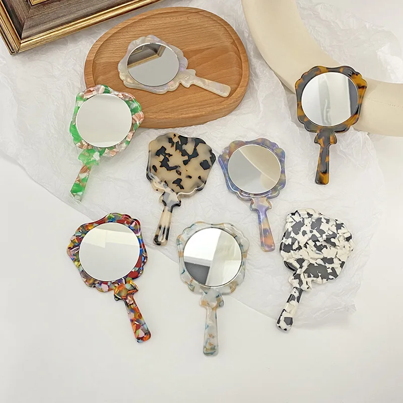 2022 Retro Fashion Handheld Makeup Mirror Ins Cute Sweet Wind Acetate Makeup Mirror Elegant Temperament Small Round Mirror
2022 Retro Fashion Handheld Makeup Mirror Ins Cute Sweet Wind Acetate Makeup Mirror Elegant Temperament Small Round Mirror
