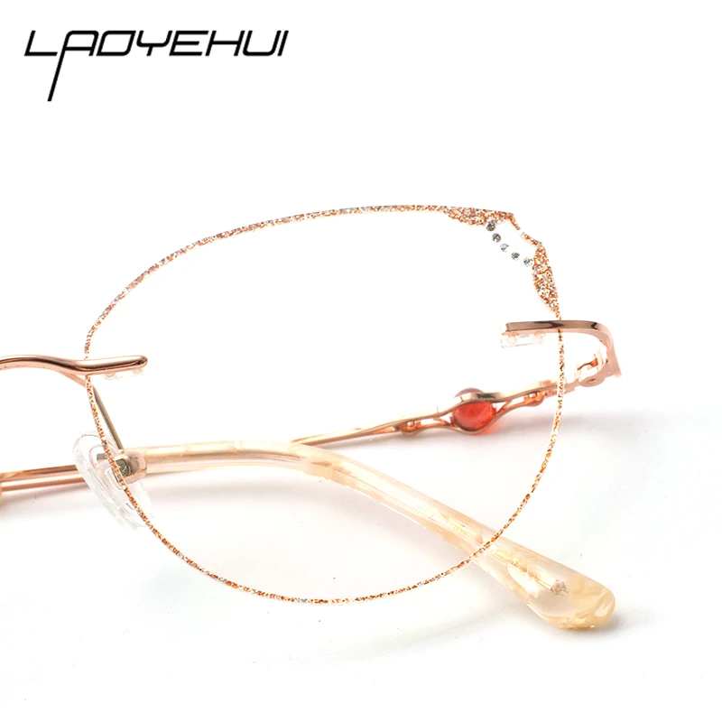 Женские винтажные оптические очки «кошачий глаз» с защитой от сисветильник
Женские винтажные оптические очки «кошачий глаз» с защитой от сисветильник