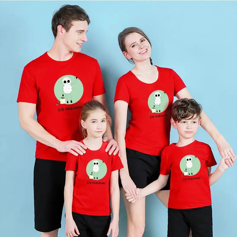 2021 новые летние одинаковые комплекты для семьи Eid al-Adha футболки для папы, мамы, сына и дочки хлопковые футболки с короткими рукавами 
2021 новые летние одинаковые комплекты для семьи Eid al-Adha футболки для папы, мамы, сына и дочки хлопковые футболки с короткими рукавами