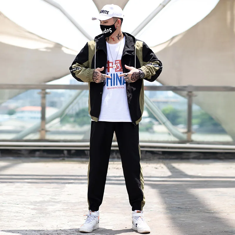 Men's Color Matching Sports Suit Spring/AutumnTooling Jacket Suit Hooded Youth Loose Tracksuit Men Sweatpants 2-piece Set
Men's Color Matching Sports Suit Spring/AutumnTooling Jacket Suit Hooded Youth Loose Tracksuit Men Sweatpants 2-piece Set
