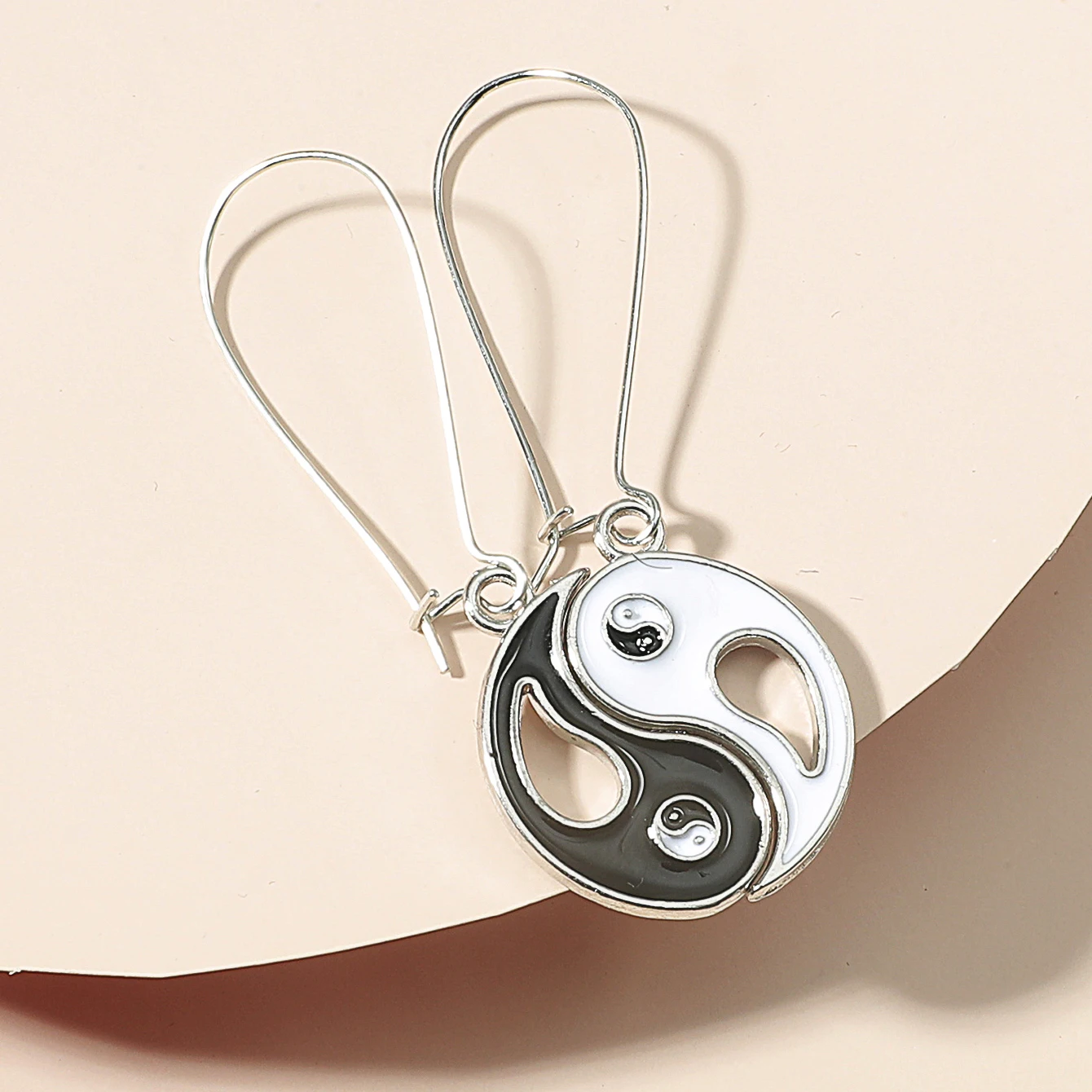 

Tribro Women Asymmetry Dangle Earrings Gossip Enamel Tai Chi Yin Yang Yinyang White Black Friendship Couple Pendants Jewelry