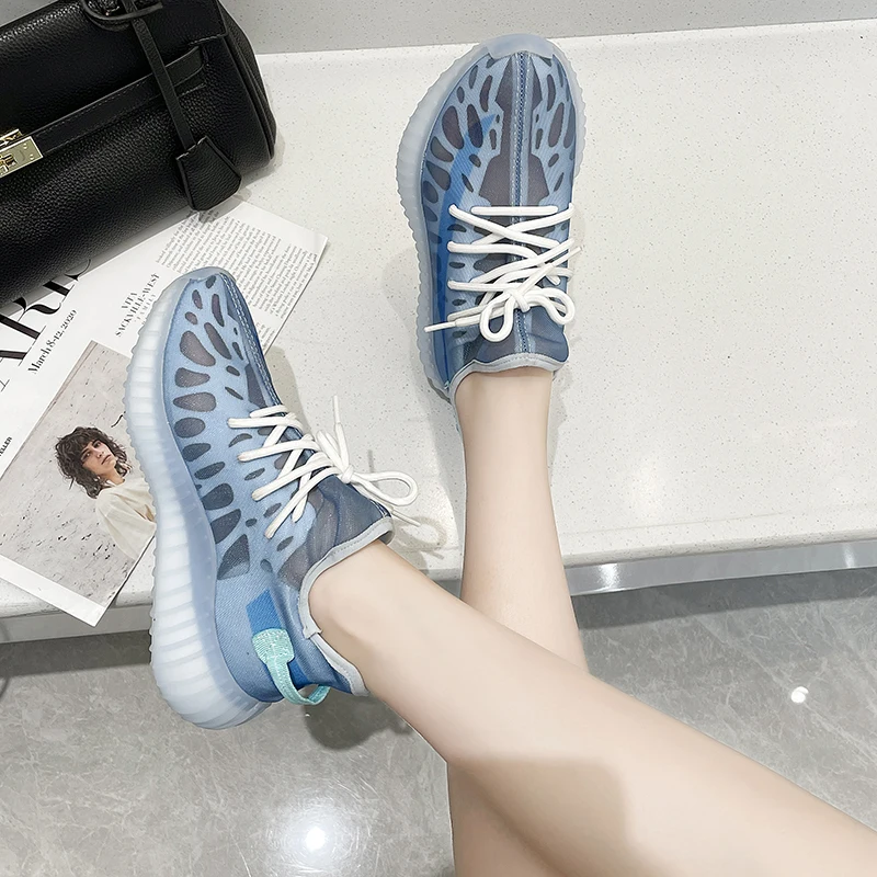 Men's sports shoes sports shoes 2021 new shock absorption air cushion super light and breathable men's casual shoes large size
Men's sports shoes sports shoes 2021 new shock absorption air cushion super light and breathable men's casual shoes large size