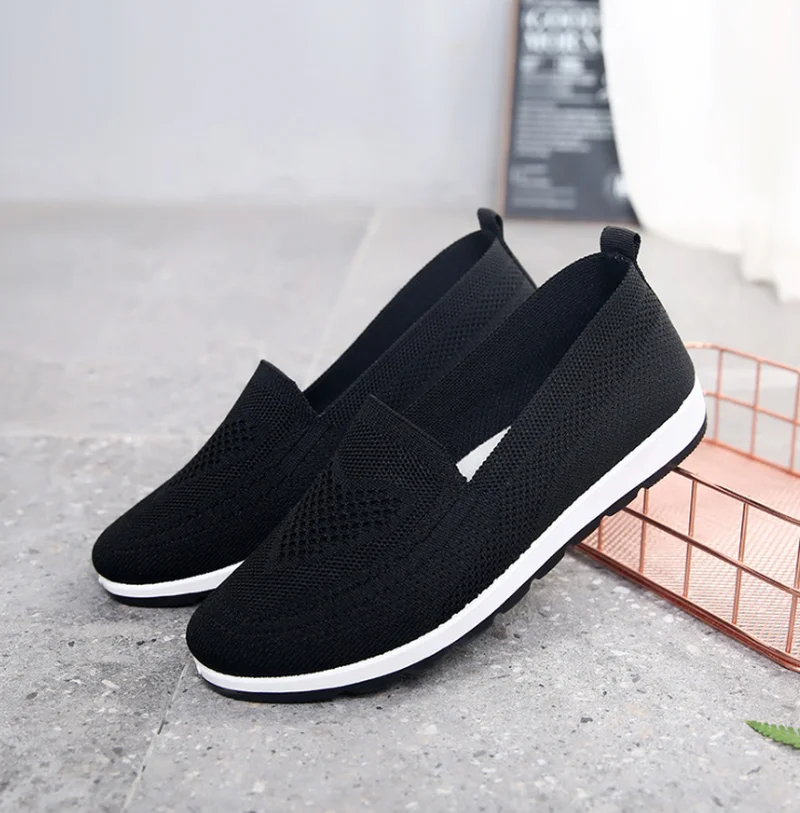 Mothers shoes, knitted fabric loafers for women, casual sneakers for spring and summer, flat heels, breathable flat shoes
Mothers shoes, knitted fabric loafers for women, casual sneakers for spring and summer, flat heels, breathable flat shoes
