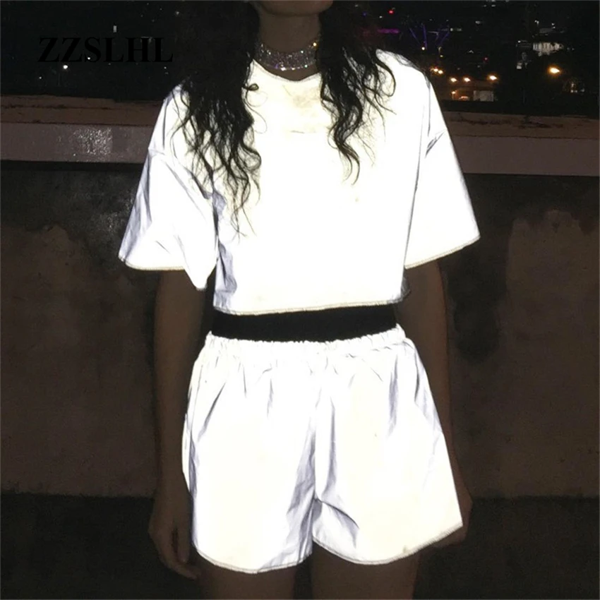 Fashion Women Reflective Short Pants Female Jogger Shorts Shiny Hip Pop Fluorescent Short Sport Trousers Club Wear
Fashion Women Reflective Short Pants Female Jogger Shorts Shiny Hip Pop Fluorescent Short Sport Trousers Club Wear