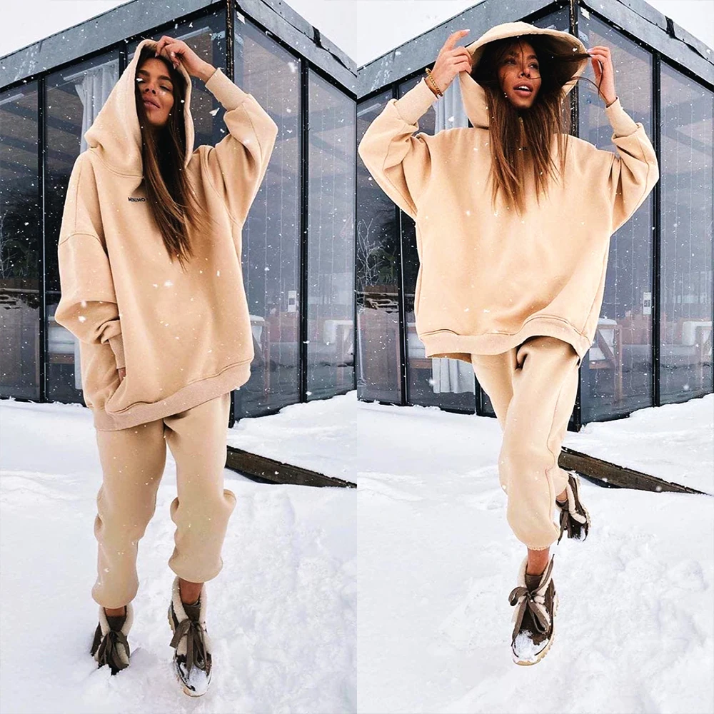 Two Piece Set Women's Tracksuit Autumn Winter Thick Fleece Warm Solid Pants Suit Female Casual Loose Hooded Sweatshirt Outfit
Two Piece Set Women's Tracksuit Autumn Winter Thick Fleece Warm Solid Pants Suit Female Casual Loose Hooded Sweatshirt Outfit