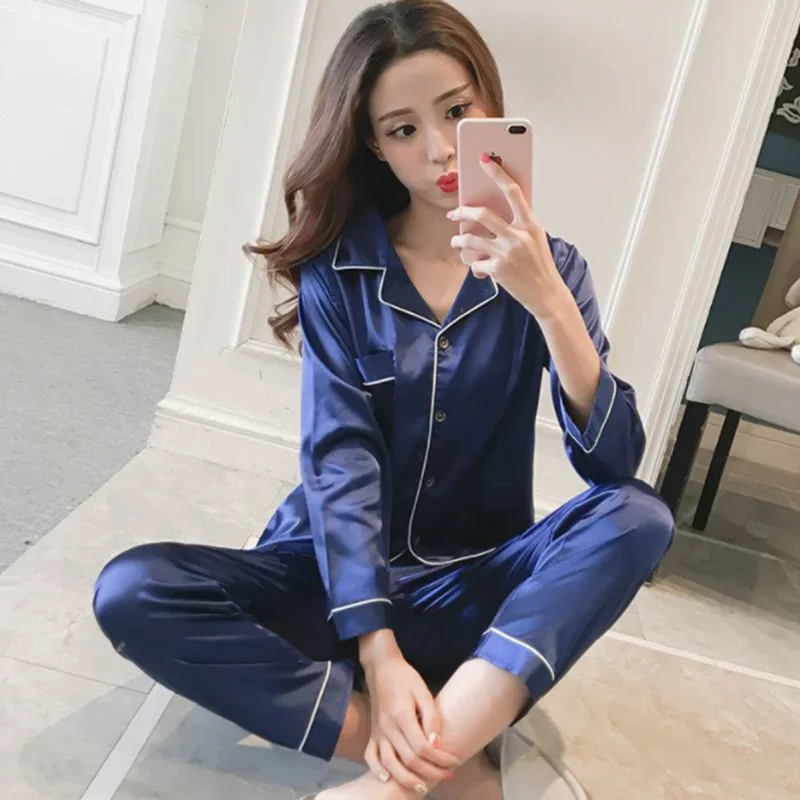 Women's Sexy Silk Pajama Set Solid Color Satin Sleepwear Female Home Suit 2piece Lapel Long-sleeved Pyjamas Loungewear Plus Size
Women's Sexy Silk Pajama Set Solid Color Satin Sleepwear Female Home Suit 2piece Lapel Long-sleeved Pyjamas Loungewear Plus Size
