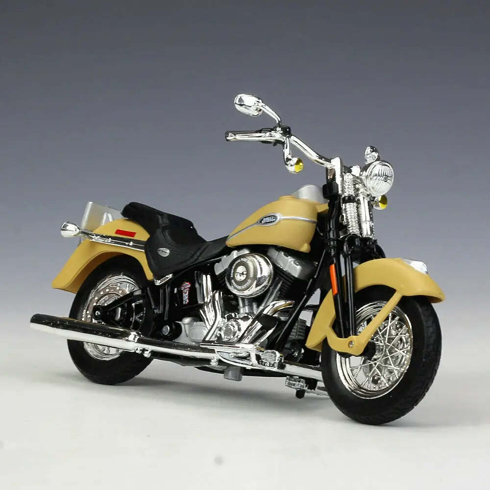Maisto 1:18 Harley 2005 FLHTCUI Ultra Classic Electra Glide MOTORCYCLE BIKE DIECAST MODEL TOY NEW IN BOX
Maisto 1:18 Harley 2005 FLHTCUI Ultra Classic Electra Glide MOTORCYCLE BIKE DIECAST MODEL TOY NEW IN BOX