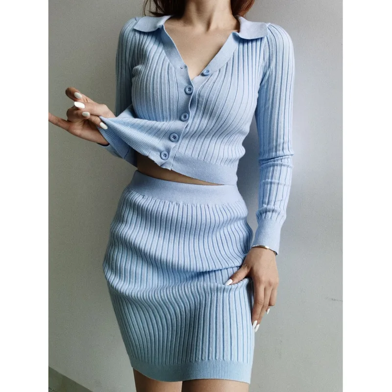 WOMENGAGA2021 Two-piece Suit Autumn New Slim Fit Big Elastic Collar Button Knit Cardigan Hanging Striped Hip Skirt Woman VHY5
WOMENGAGA2021 Two-piece Suit Autumn New Slim Fit Big Elastic Collar Button Knit Cardigan Hanging Striped Hip Skirt Woman VHY5