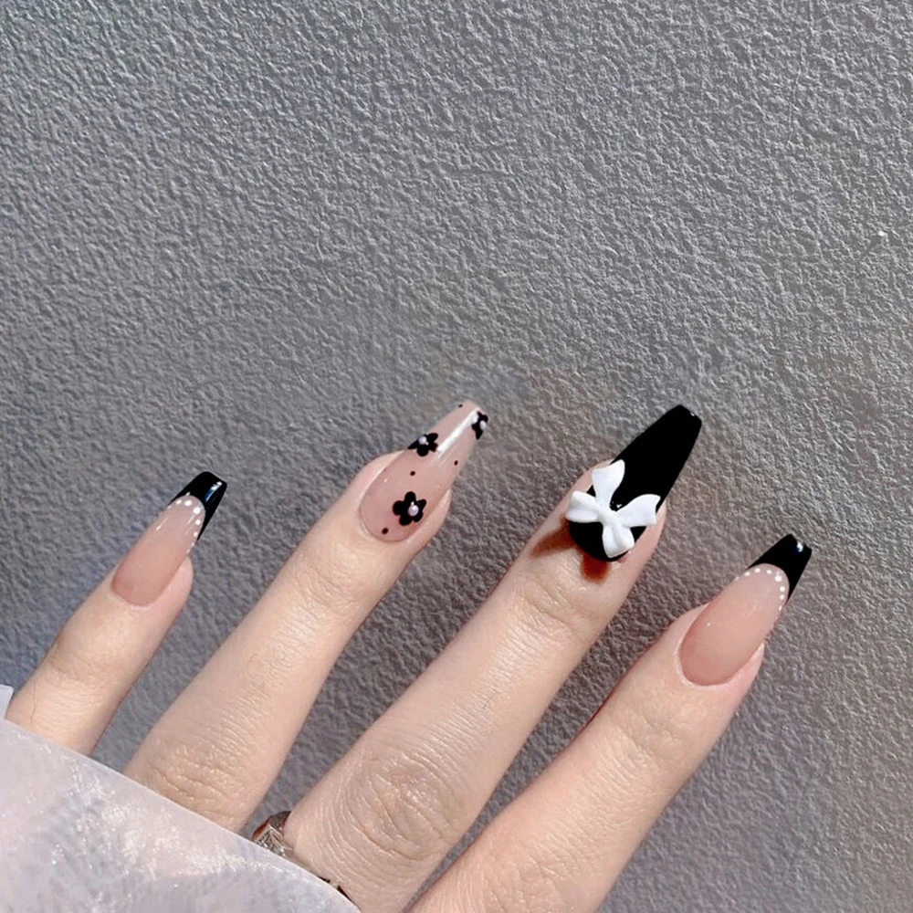 24pcs/Box Fake Nails Art Nail Tips Press on False with Designs Detachable Long Coffin False Nails Women Gift Manicure Tool
24pcs/Box Fake Nails Art Nail Tips Press on False with Designs Detachable Long Coffin False Nails Women Gift Manicure Tool