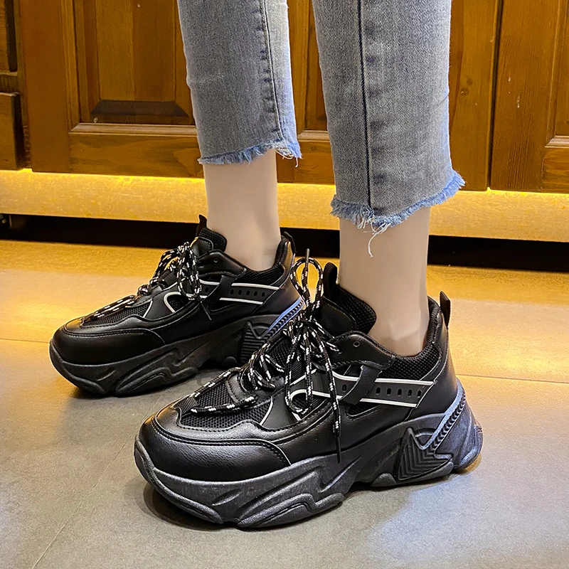 Женские кроссовки на массивной платформе, дышащие теннисные кроссовки на шнуровке, Вулканизированная подошва, повседневная обувь для пожи...
Женские кроссовки на массивной платформе, дышащие теннисные кроссовки на шнуровке, Вулканизированная подошва, повседневная обувь для пожи...