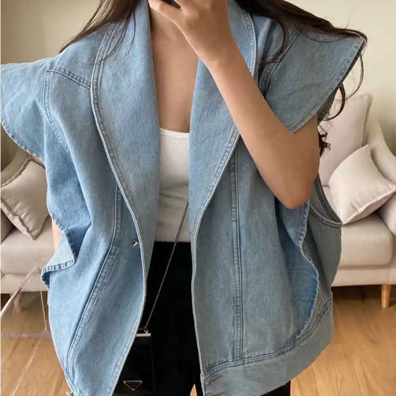 Korean Chic Spring Autumn Casual Lapel Solid Blue Trendy Ladies Waistcoats Women Ruffle Loose Blue Sleeveless Vest Jackets 2021
Korean Chic Spring Autumn Casual Lapel Solid Blue Trendy Ladies Waistcoats Women Ruffle Loose Blue Sleeveless Vest Jackets 2021