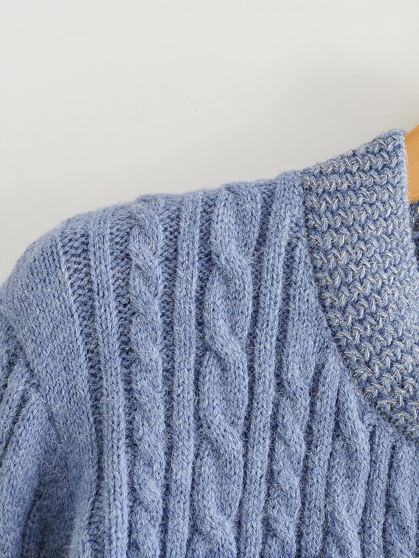 Knitted Cardigan Sweater Women Buttons 2020 Fall New Casual Fashion Loose All-match Long Sleeve Sweater Solid Color Round Neck
Knitted Cardigan Sweater Women Buttons 2020 Fall New Casual Fashion Loose All-match Long Sleeve Sweater Solid Color Round Neck