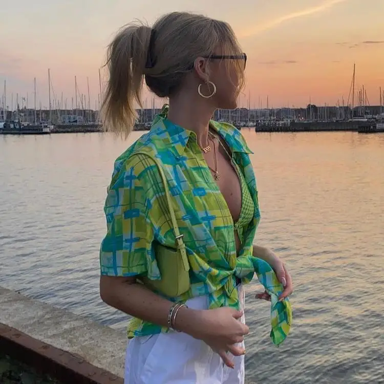 Women\\u2019s Casual Short Sleeve Shirt Fashion Plaid Lapel Loose Single-breasted Cardigan,2021 Summer New Casual Hot Outfits
Women\\u2019s Casual Short Sleeve Shirt Fashion Plaid Lapel Loose Single-breasted Cardigan,2021 Summer New Casual Hot Outfits