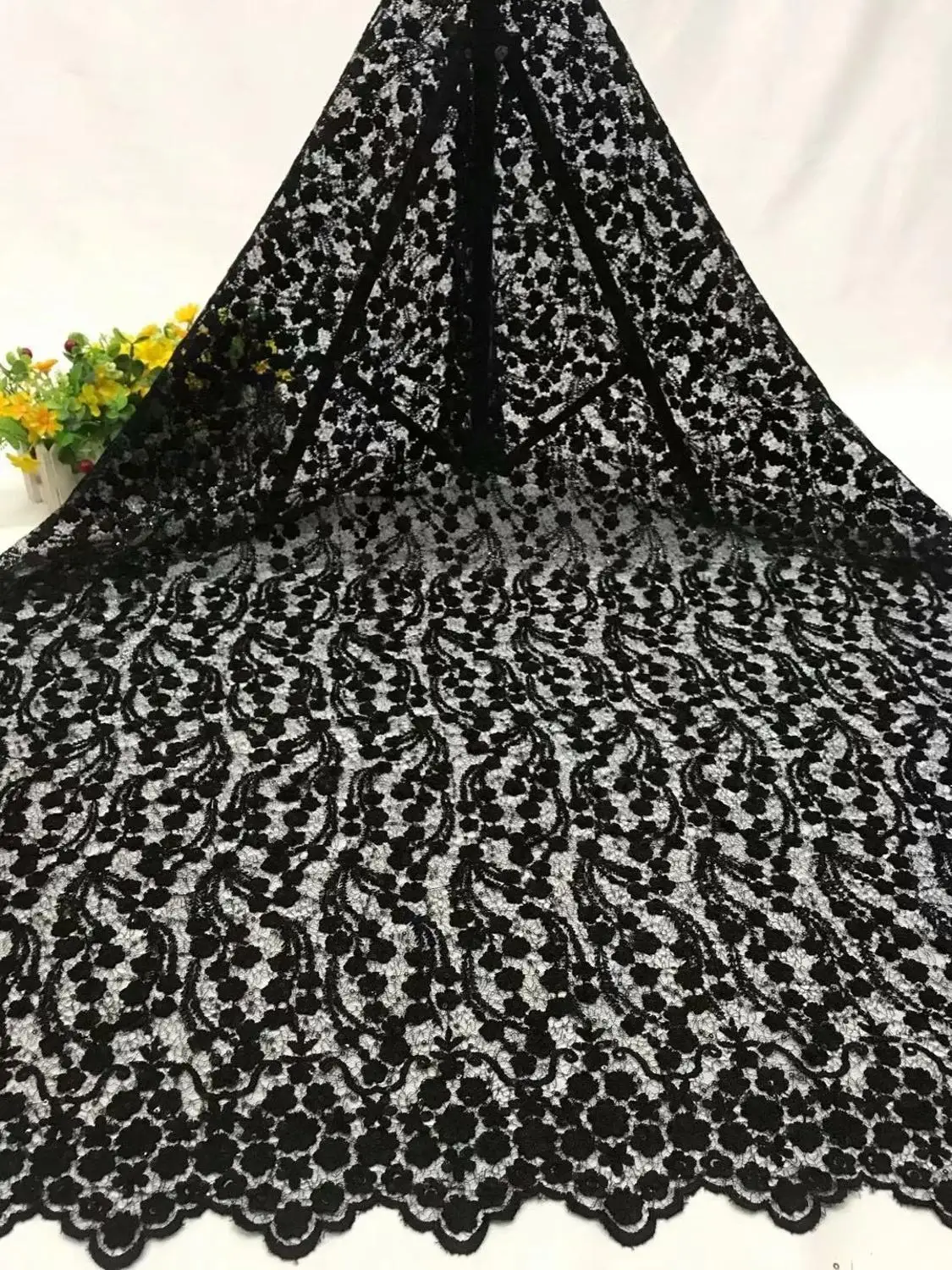 New Design French Guipure Cord Lace Fabric Embroidery Lace Stone Fabric African Swiss Voile Lace Fabric High Quality Tulle lace
New Design French Guipure Cord Lace Fabric Embroidery Lace Stone Fabric African Swiss Voile Lace Fabric High Quality Tulle lace