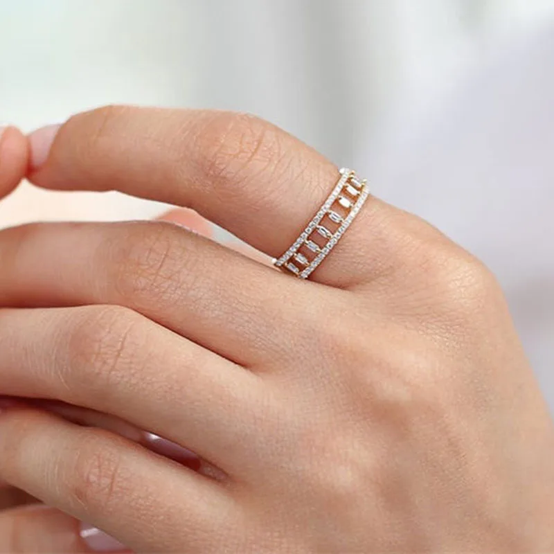 Elegant Women Wedding Band Jewelry Hollowed-out Rectangle Cubic Zirconia Hot Quality Shiny Girl Fashion Versatile Rings
Elegant Women Wedding Band Jewelry Hollowed-out Rectangle Cubic Zirconia Hot Quality Shiny Girl Fashion Versatile Rings