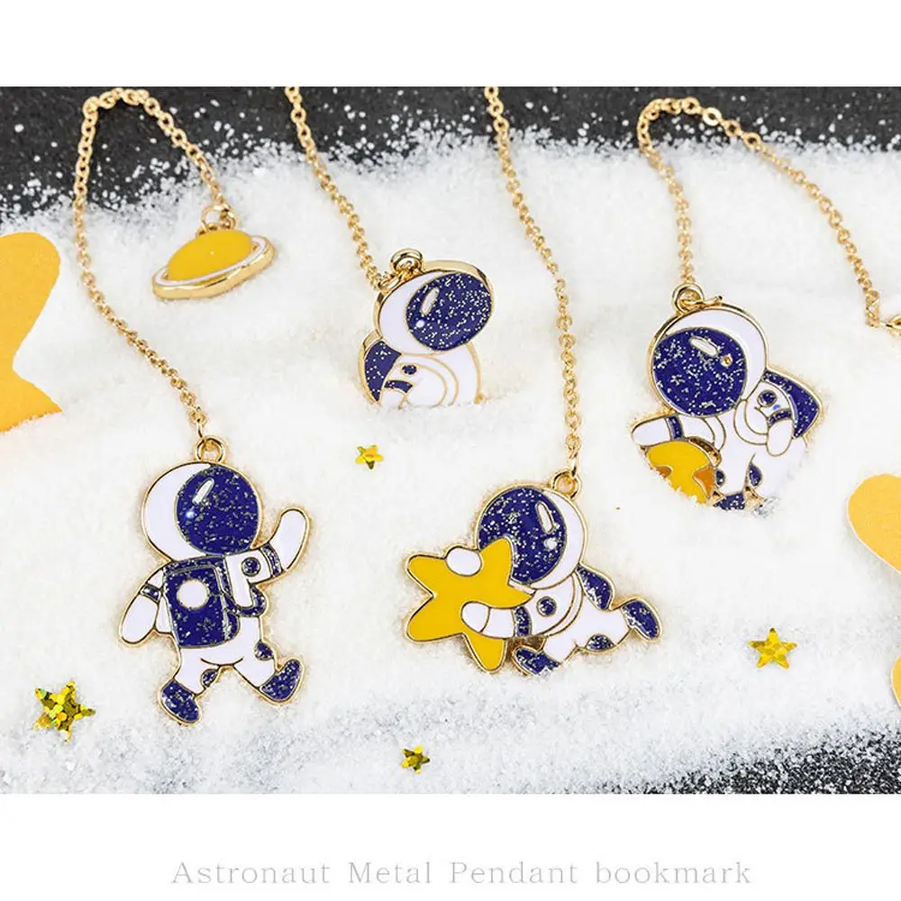 1 Pcs Cute Cartoon Astronaut Metal Pendant Bookmark Exquisite Handbook Book Daily Decoration Pendant Metal Bookmark
1 Pcs Cute Cartoon Astronaut Metal Pendant Bookmark Exquisite Handbook Book Daily Decoration Pendant Metal Bookmark