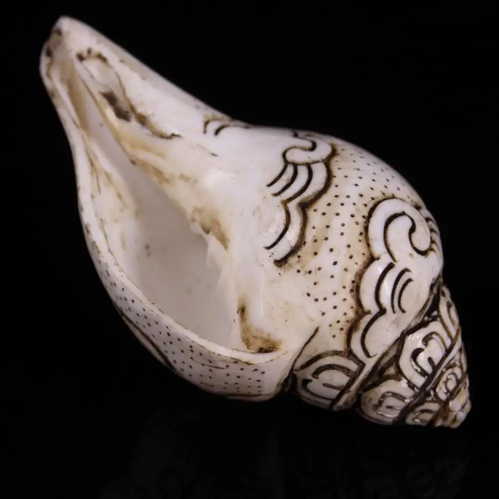 Home Decor 4" Nepal Buddhism Temple Natural conch Sculpture Shakyamuni Buddha Statue Snail Dharma Pendant
Home Decor 4" Nepal Buddhism Temple Natural conch Sculpture Shakyamuni Buddha Statue Snail Dharma Pendant
