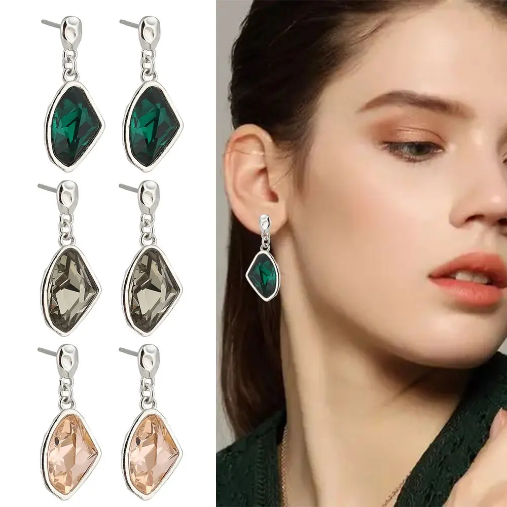 Fashion Jewelry Retro Charms Earrings Women Drop Irregular Crystal Original Design Earring For Wedding
Fashion Jewelry Retro Charms Earrings Women Drop Irregular Crystal Original Design Earring For Wedding
