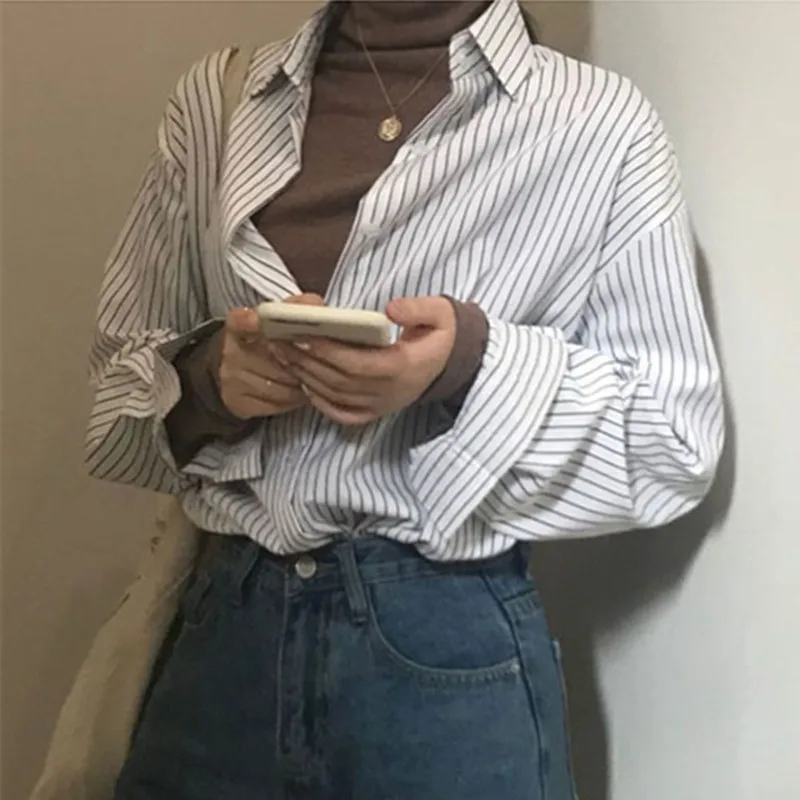 New 2021 Spring Fashion Strip Women Blouses Shirts Black White Shirts Female Elegant Tops Lapel Long Seeve Blusas Mujer De Moda
New 2021 Spring Fashion Strip Women Blouses Shirts Black White Shirts Female Elegant Tops Lapel Long Seeve Blusas Mujer De Moda