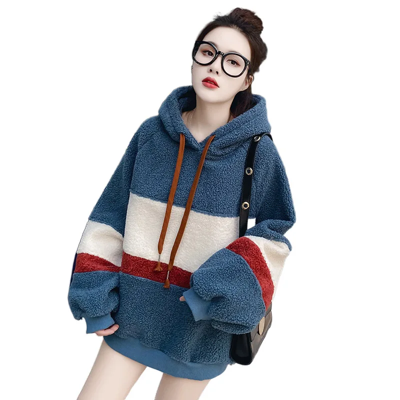 Lamb velvet padded sweatshirt autumn/winter 2020 Korean version of loose design niche top coat ins women's trend
Lamb velvet padded sweatshirt autumn/winter 2020 Korean version of loose design niche top coat ins women's trend