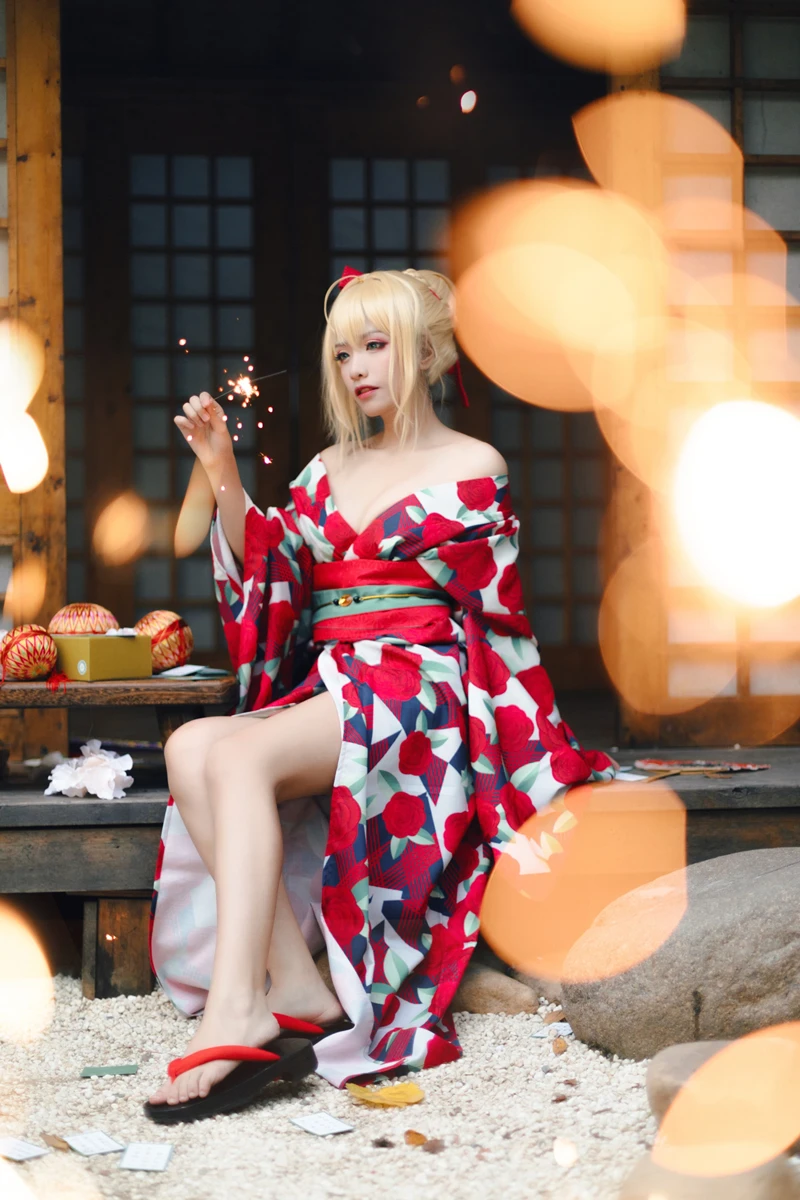 Anime FGO Nero Cosplay Costume FATE Red Kimono Carnaval New Years Christmas Halloween Party Costume For Women
Anime FGO Nero Cosplay Costume FATE Red Kimono Carnaval New Years Christmas Halloween Party Costume For Women