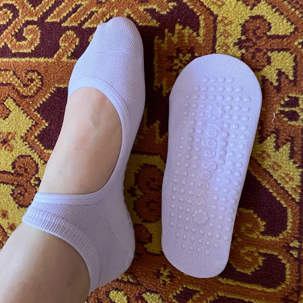 Women High Quality Pilates Socks Anti-Slip Breathable Backless Yoga Socks Ankle Ladies Ballet Dance Sports Socks for Fitness Gym
Women High Quality Pilates Socks Anti-Slip Breathable Backless Yoga Socks Ankle Ladies Ballet Dance Sports Socks for Fitness Gym