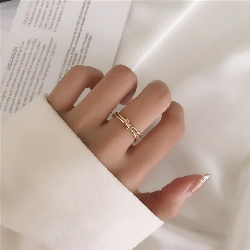 2021 Minimalist Double Line Metal Knot Rings For Women Girl Opening Index Finger Ring Fashion Jewelry Gift Anillos Mujer
2021 Minimalist Double Line Metal Knot Rings For Women Girl Opening Index Finger Ring Fashion Jewelry Gift Anillos Mujer