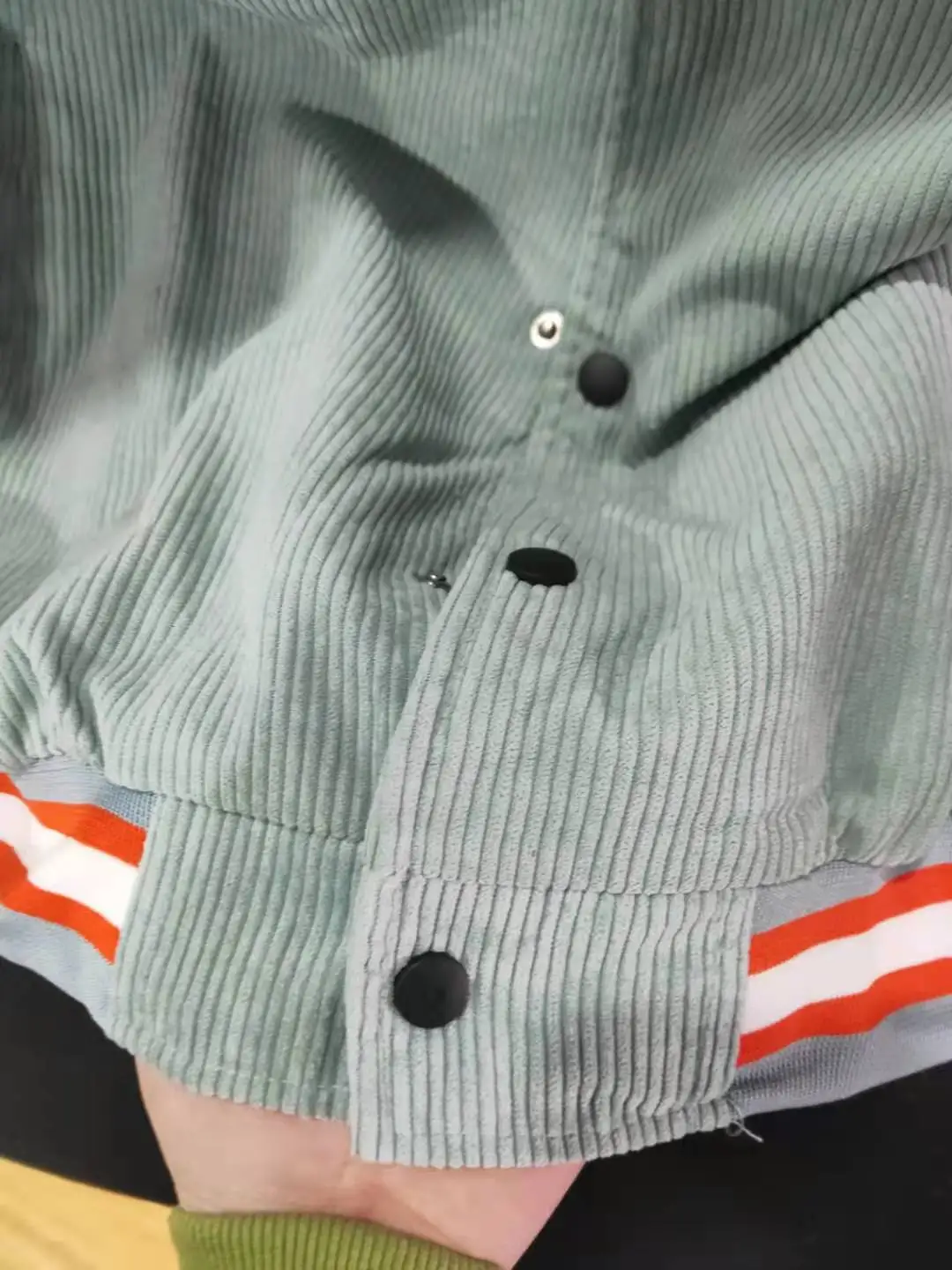 Spring Baseball Clothes Couple Japanese College Corduroy Baseball Uniform Jackets Harajuku Style Retro Hong Kong Flavor Jacket
Spring Baseball Clothes Couple Japanese College Corduroy Baseball Uniform Jackets Harajuku Style Retro Hong Kong Flavor Jacket