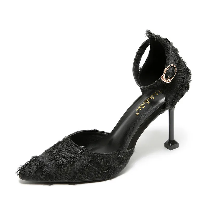 Women's shoes spring and Autumn 2020 high heels stiletto heel pointed sandals women's shoes large size
Women's shoes spring and Autumn 2020 high heels stiletto heel pointed sandals women's shoes large size