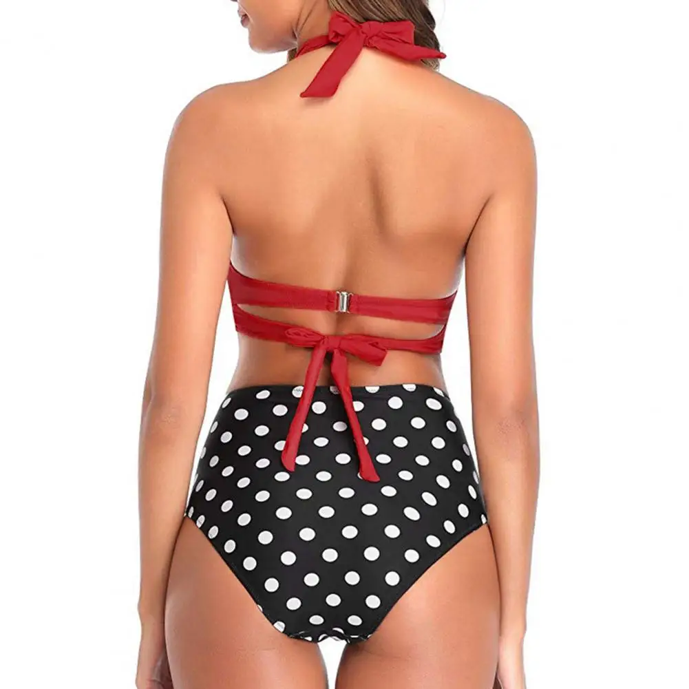 Push Up Halter High Waist Printing Pleated Front Women Two Piece Swimsuit Bikini Set for Swimming Pool
Push Up Halter High Waist Printing Pleated Front Women Two Piece Swimsuit Bikini Set for Swimming Pool