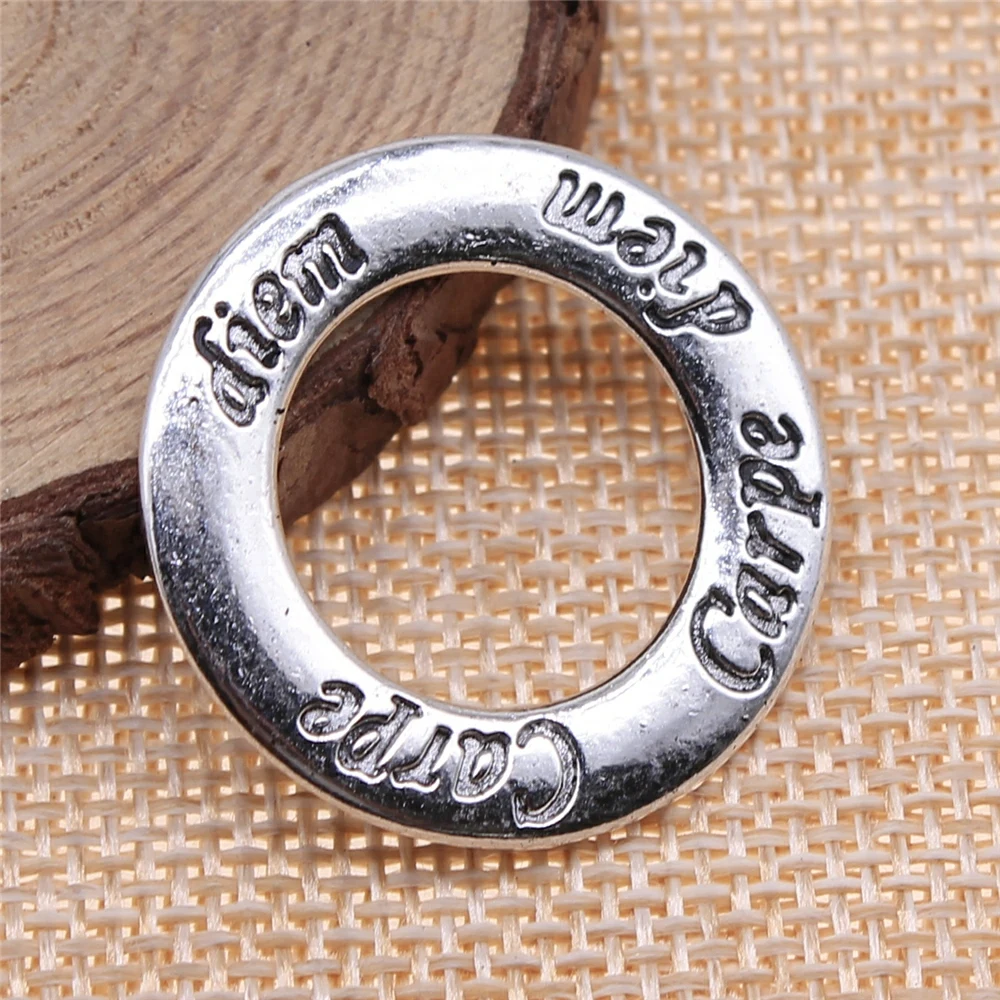 4Pcs 30x30mm Antique Silver Color Carpe Diem Charms For DIY Jewelry Making DIY Handmade Jewelry
4Pcs 30x30mm Antique Silver Color Carpe Diem Charms For DIY Jewelry Making DIY Handmade Jewelry