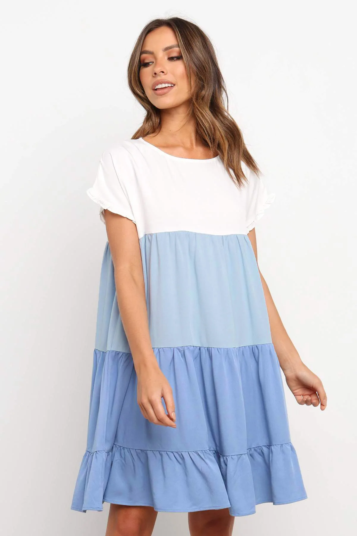 Women Beach Dress Summer Short Sleeve Holiday Mini Dress 2021 New Candy Color Patchwork Ruffles Ladies Sundress Streetwear
Women Beach Dress Summer Short Sleeve Holiday Mini Dress 2021 New Candy Color Patchwork Ruffles Ladies Sundress Streetwear