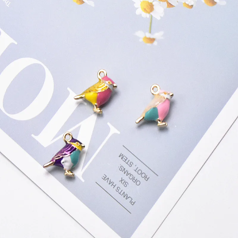 Jewelry Accessories DIY Three-dimensional Birds Magpies Swallow Pendants Beads Earrings Pendants Bracelets Necklaces Accessories
Jewelry Accessories DIY Three-dimensional Birds Magpies Swallow Pendants Beads Earrings Pendants Bracelets Necklaces Accessories