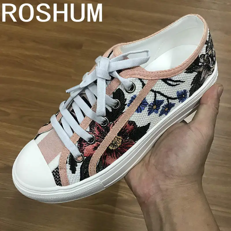 Fashion Casual Designer Flat Woman Shoes Embroidery Letters Animal Pattern Canvas Shoes Tennis Shoes Platform Luxury Sneakers
Fashion Casual Designer Flat Woman Shoes Embroidery Letters Animal Pattern Canvas Shoes Tennis Shoes Platform Luxury Sneakers