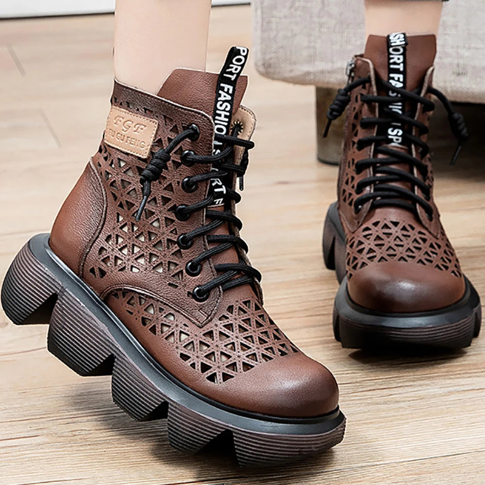 Summer Fashion Ankle Boots For Women 2021 Handmade Genuine Cow Leather Hollow Sandals Female Wedge Soft Bottom Motor Biker Botas
Summer Fashion Ankle Boots For Women 2021 Handmade Genuine Cow Leather Hollow Sandals Female Wedge Soft Bottom Motor Biker Botas