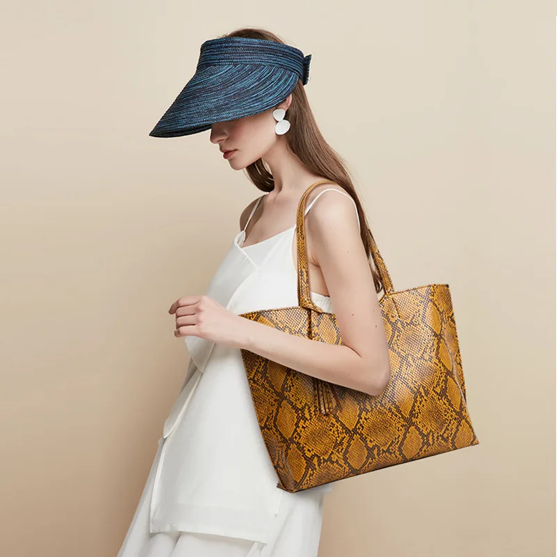 Luxury Women Tote Bags Fashion PU Serpentine New England Style Handbags Large Capacity Female Tote Bag High Quality Ins Hot Sale
Luxury Women Tote Bags Fashion PU Serpentine New England Style Handbags Large Capacity Female Tote Bag High Quality Ins Hot Sale
