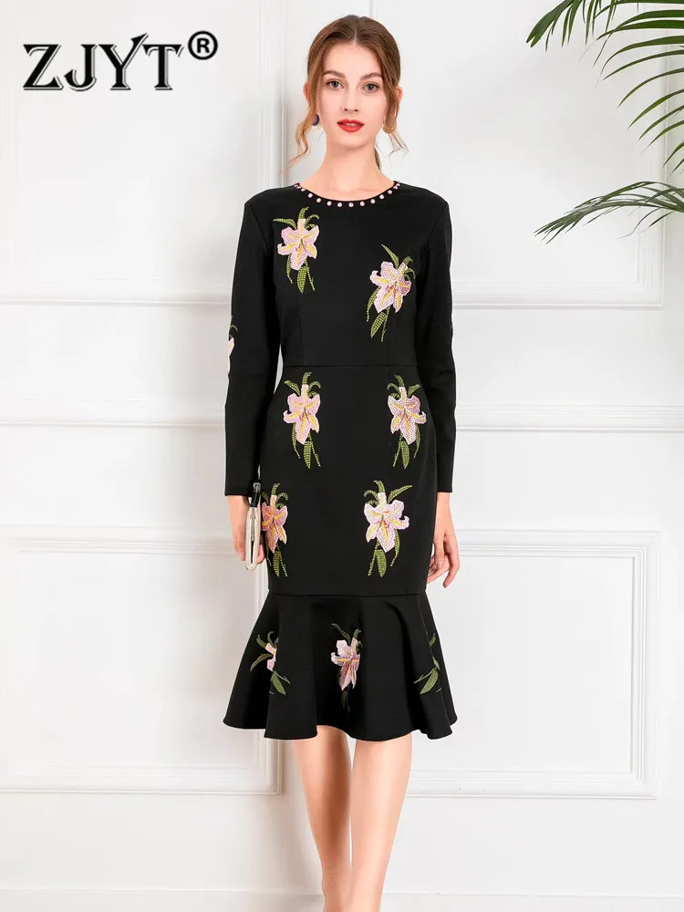 Runway Fashion 2022 Spring Women's Flower Embroidery Trumpet Dress Black Midi Vestidos Long Sleeve Office Lady Party Robe Femme 
Runway Fashion 2022 Spring Women's Flower Embroidery Trumpet Dress Black Midi Vestidos Long Sleeve Office Lady Party Robe Femme