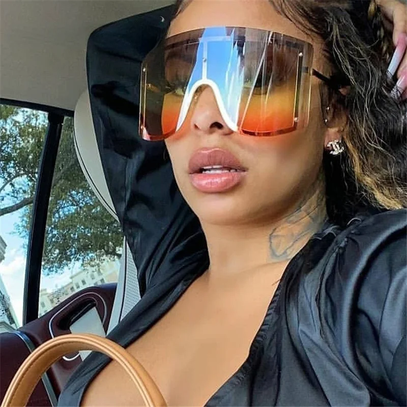 Oversized Women Blue Yellow Gradient Sunglasses Fashion Rimless Metal Female Shades Luxury Brand Designer Personality Eyewear
Oversized Women Blue Yellow Gradient Sunglasses Fashion Rimless Metal Female Shades Luxury Brand Designer Personality Eyewear