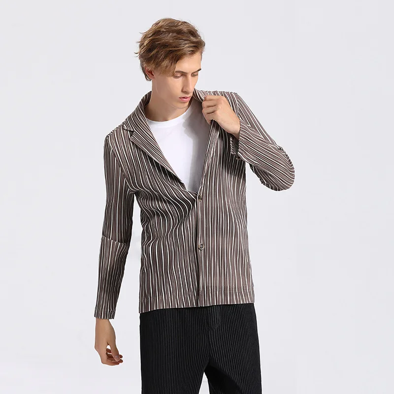 IEFB Men's Business Casual Men's Striped Pleated Blazer 2021 New Loose Notched Collar Suit Coat Men's Professional Wear 9Y6724
IEFB Men's Business Casual Men's Striped Pleated Blazer 2021 New Loose Notched Collar Suit Coat Men's Professional Wear 9Y6724